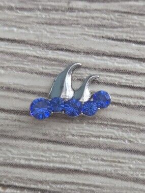 🦉HTF Jeweled Waves Charm
